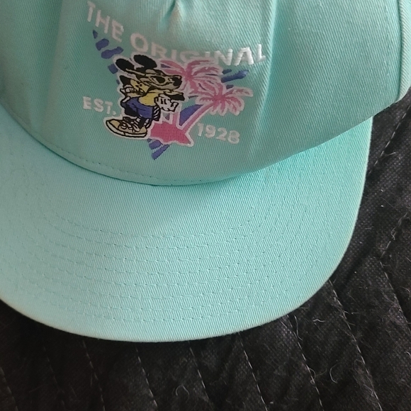 Vans Disney 90th Anniversary Baseball Cap snapback.  COLLECTORS Gently used. - Picture 8 of 11